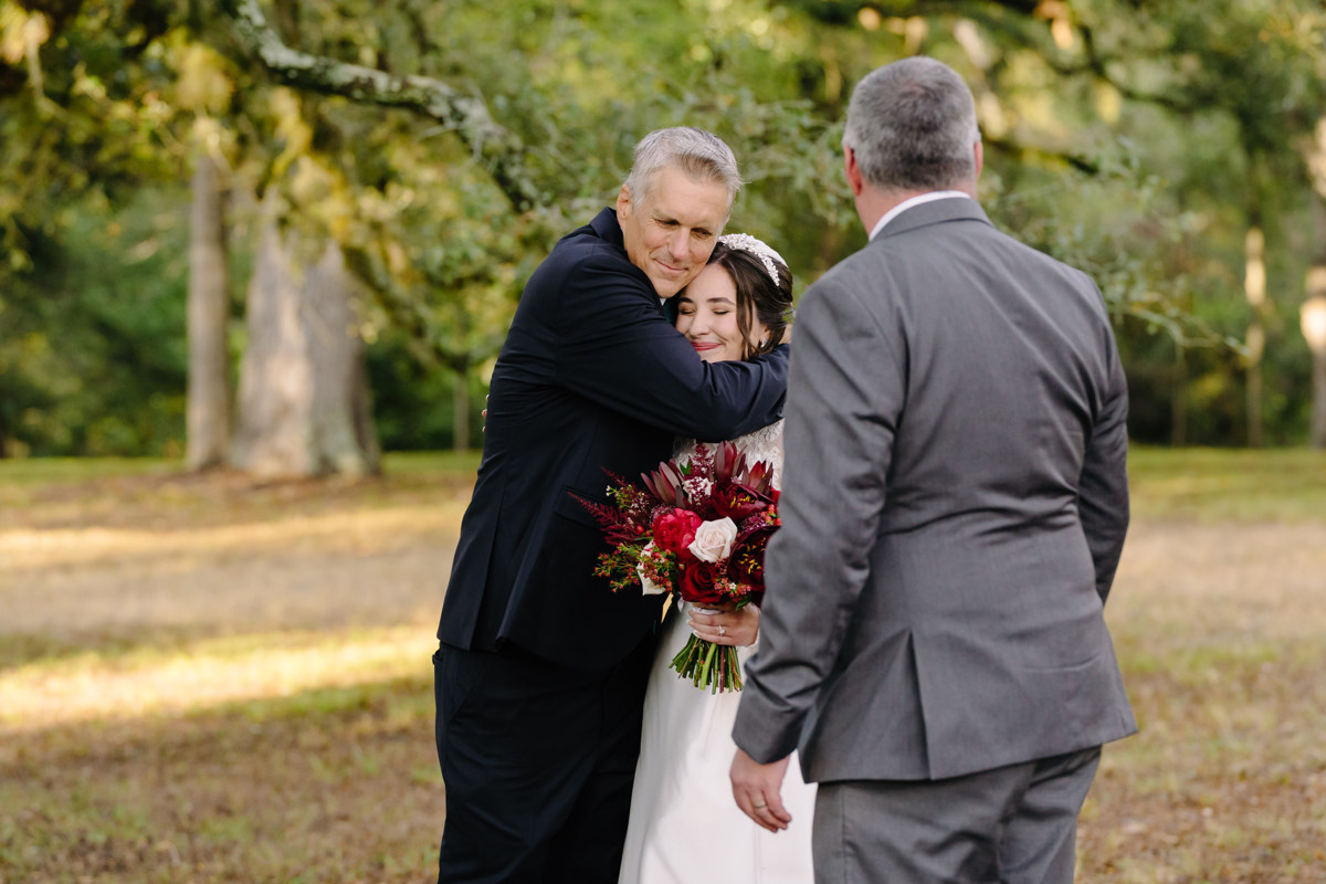 Micro wedding in Brenham texas true to color documentary houston wedding photographer