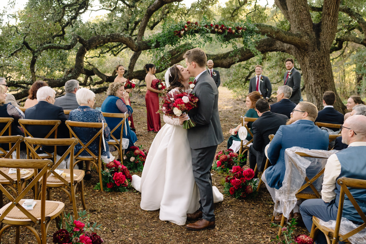 Micro wedding in Brenham texas true to color documentary houston wedding photographer