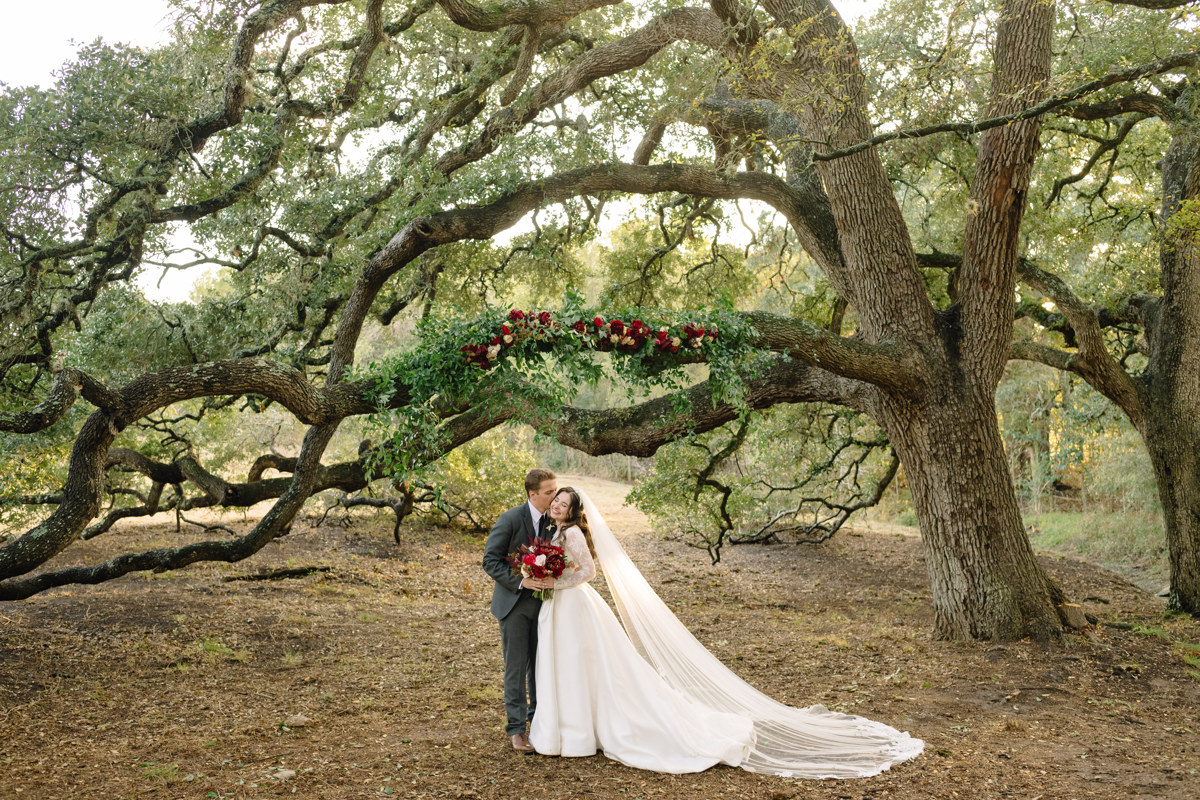 Micro wedding in Brenham texas true to color documentary houston wedding photographer