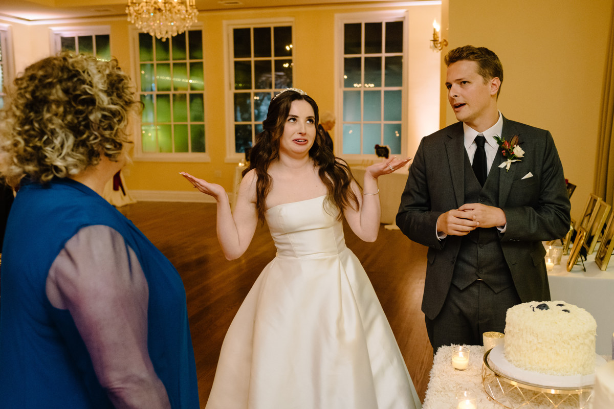 Micro wedding in Brenham texas true to color documentary houston wedding photographer