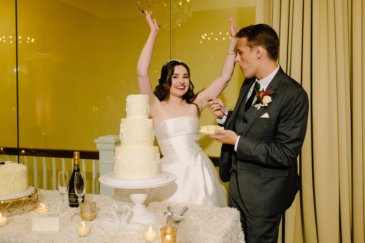 Micro wedding in Brenham texas true to color documentary houston wedding photographer