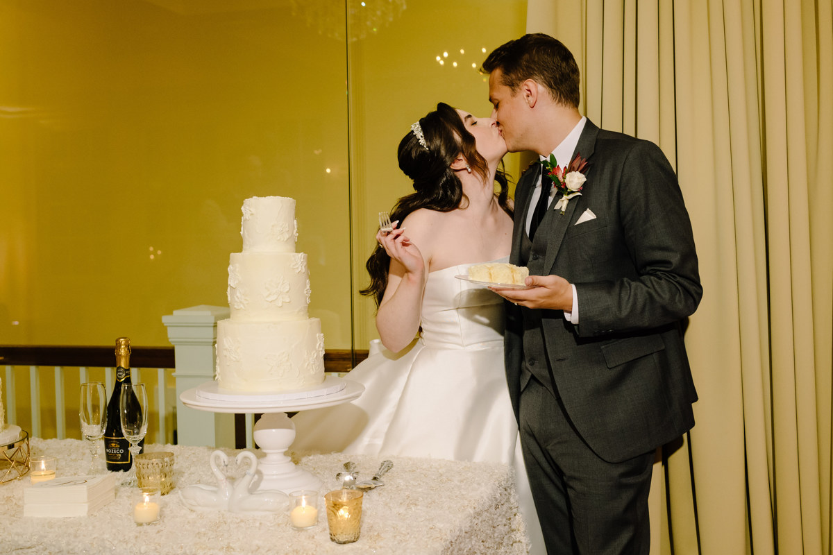 Micro wedding in Brenham texas true to color documentary houston wedding photographer