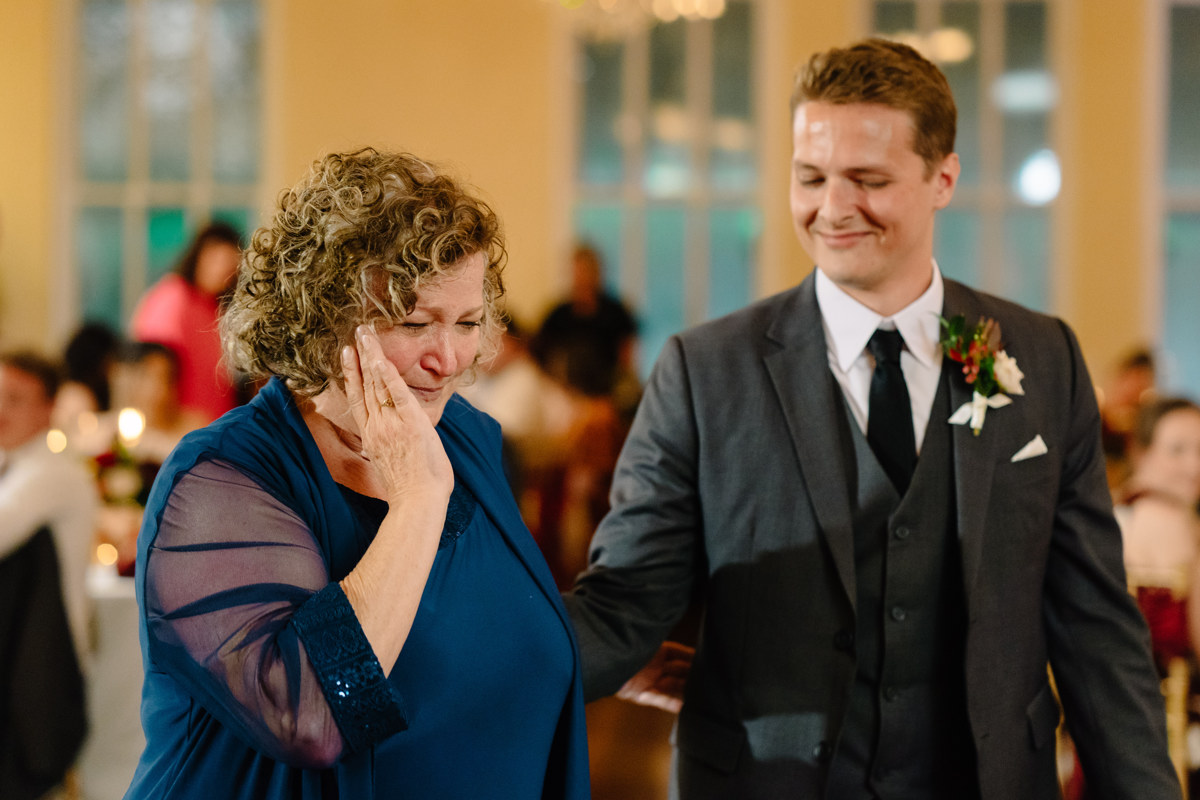 Micro wedding in Brenham texas true to color documentary houston wedding photographer