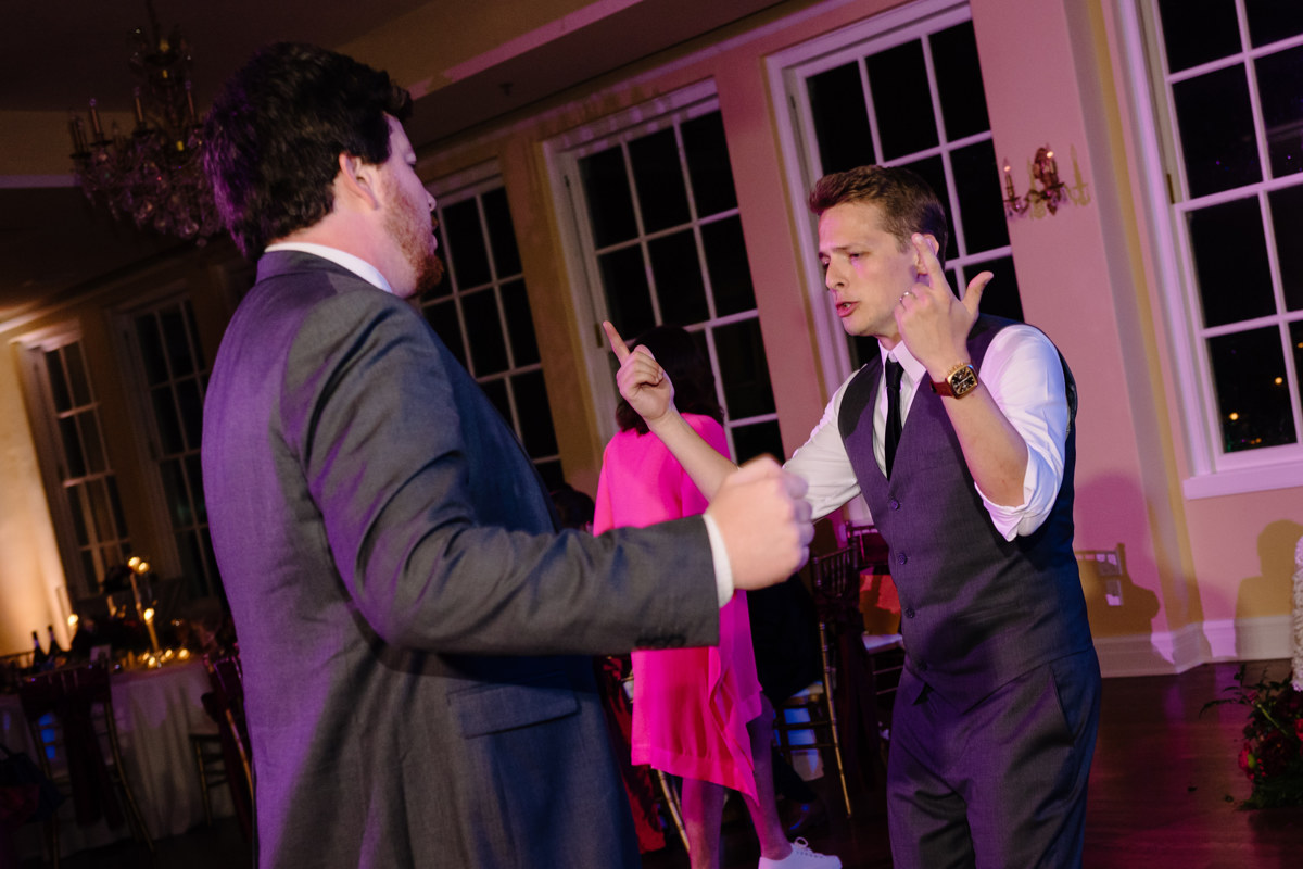 Micro wedding in Brenham texas true to color documentary houston wedding photographer