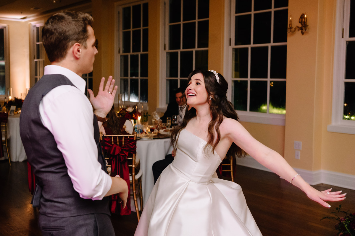 Micro wedding in Brenham texas true to color documentary houston wedding photographer