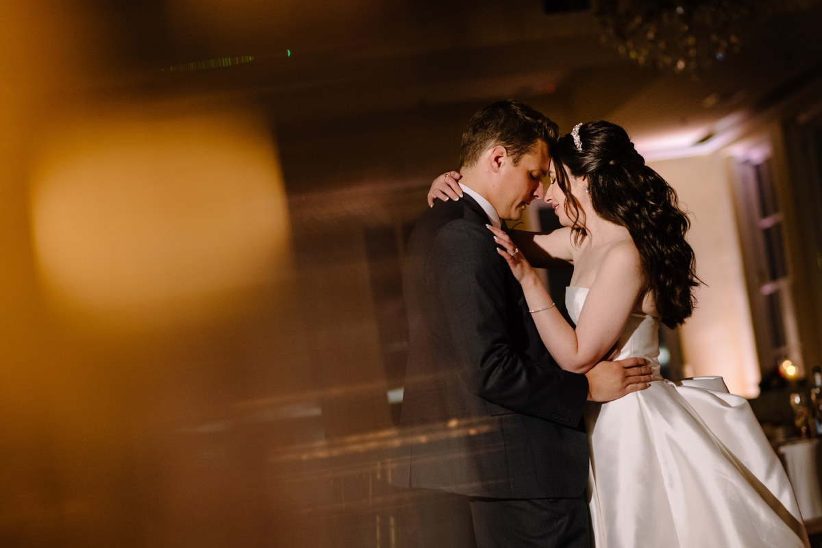 Micro wedding in Brenham texas true to color documentary houston wedding photographer