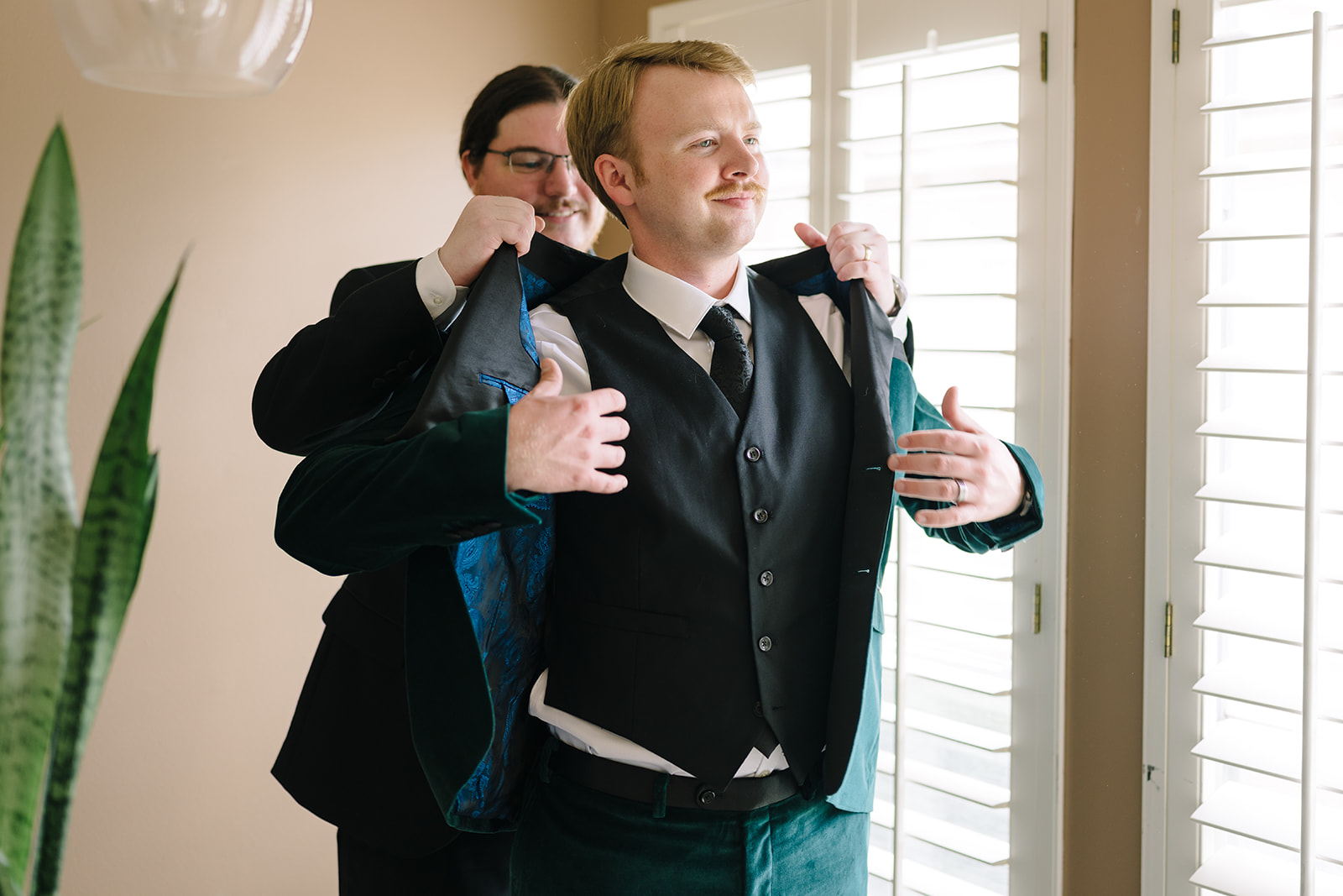 nouveau antique art venue micro wedding best houston wedding photographer